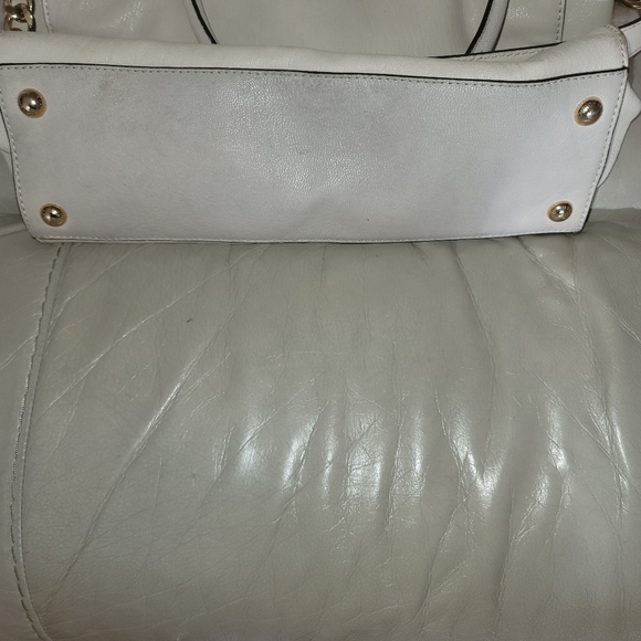 Michael Kors Large Ivory Hamilton Satchel - Picture 3 of 6